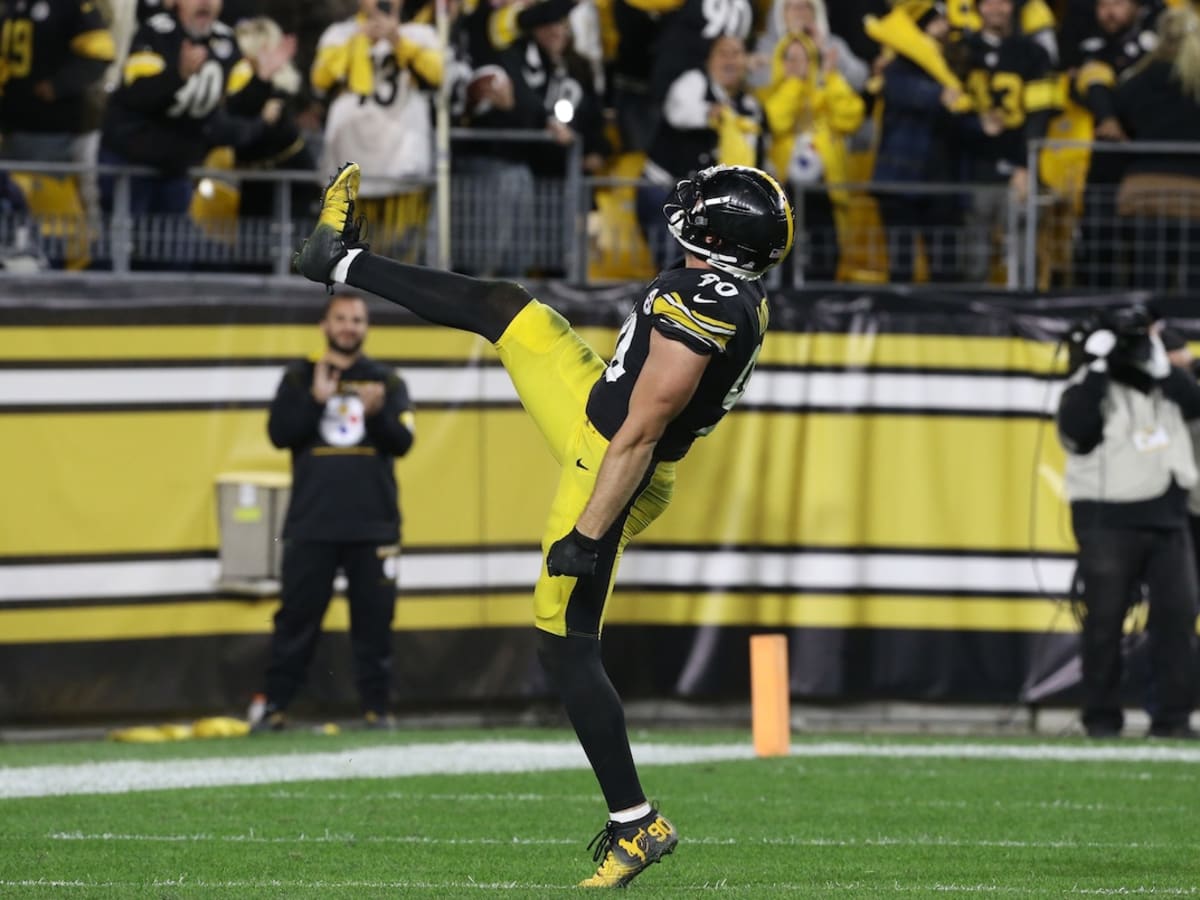 Pittsburgh Steelers - Cam Heyward with the Troy Polamalu #SBXL