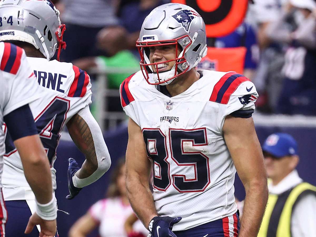 Fantasy Football Week 1 Rankings & Cheatsheet: Tight Ends (2022)