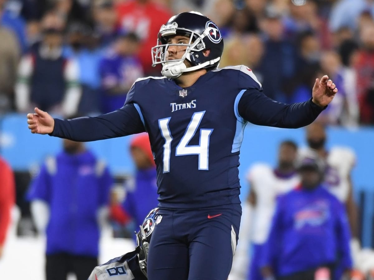 Watch Tennessee Titans K Randy Bullock's game-winning field goal