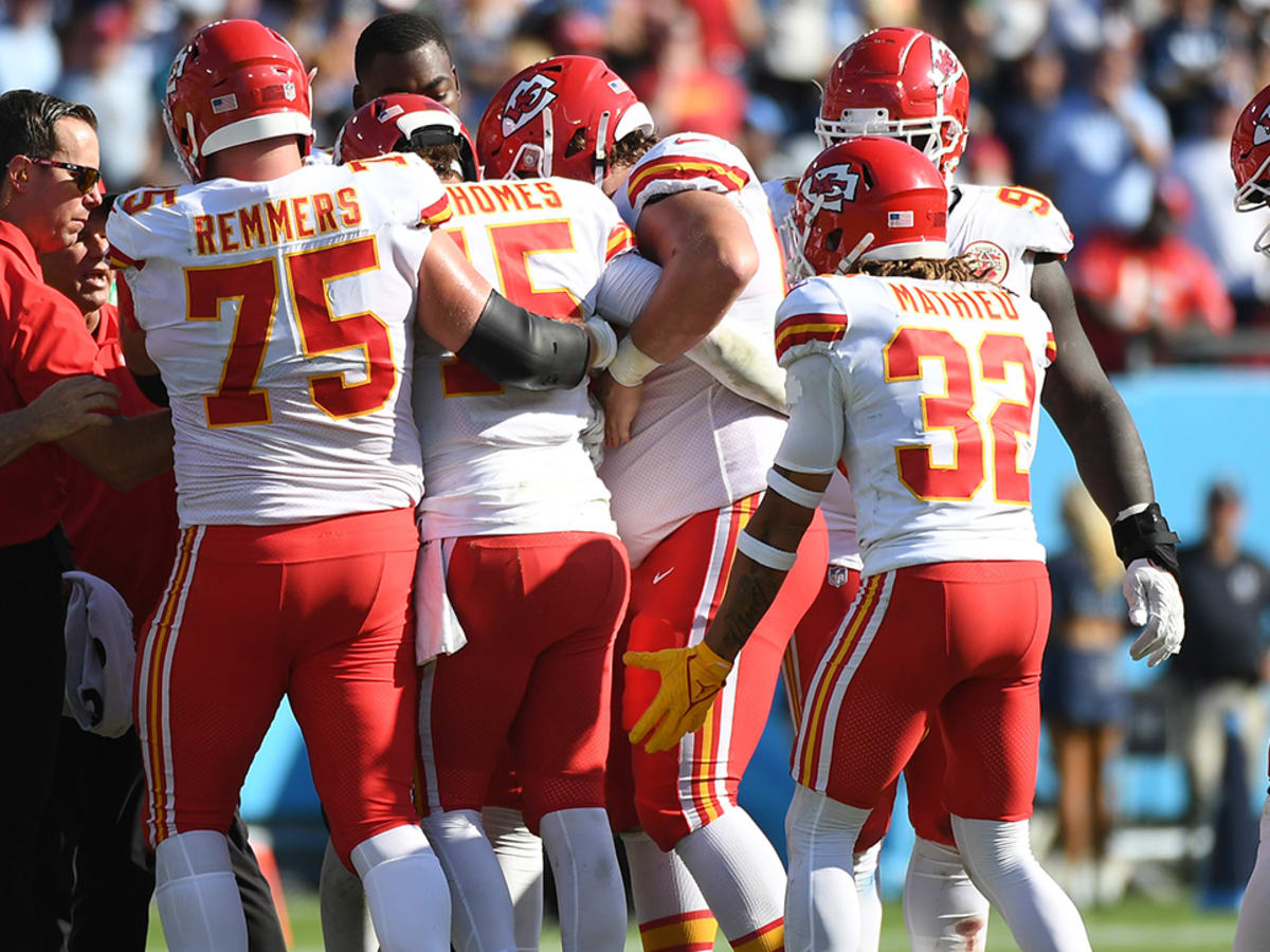 Chiefs have a tough time against the Titans, loosing 27-3