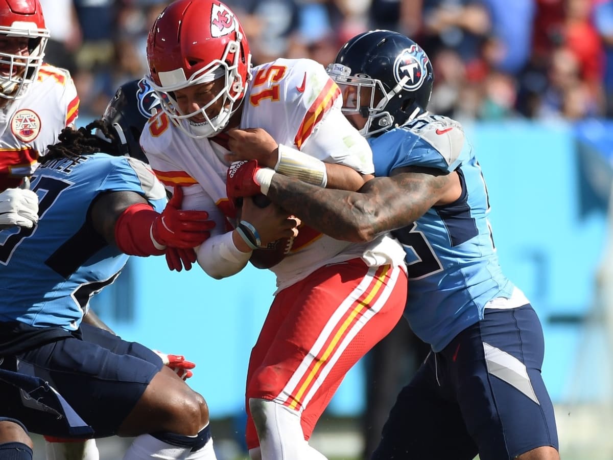 Chiefs QB Patrick Mahomes holds off Titans defense to force OT in