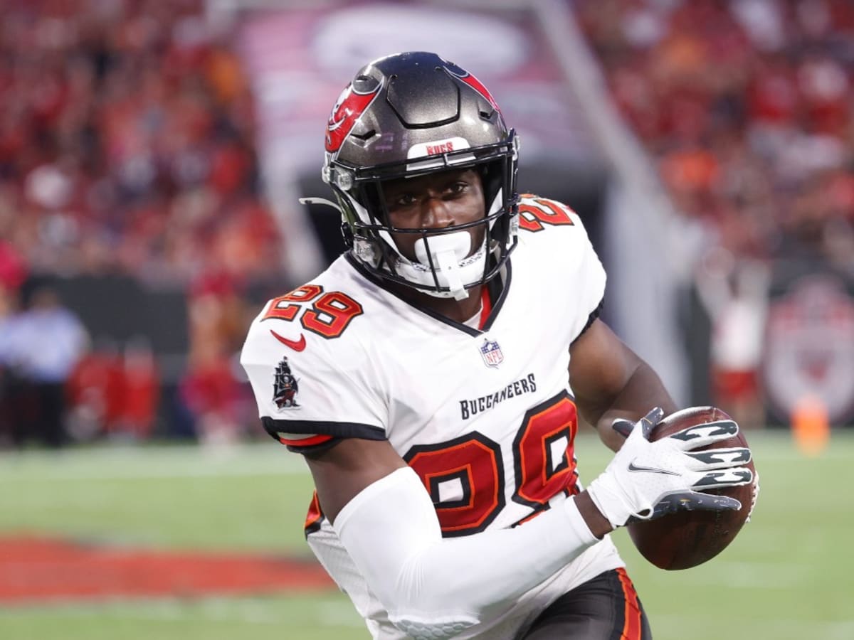 Antonio Brown Plays More Than Expected in Debut With Tampa Bay Buccaneers -  Tampa Bay Buccaneers, BucsGameday