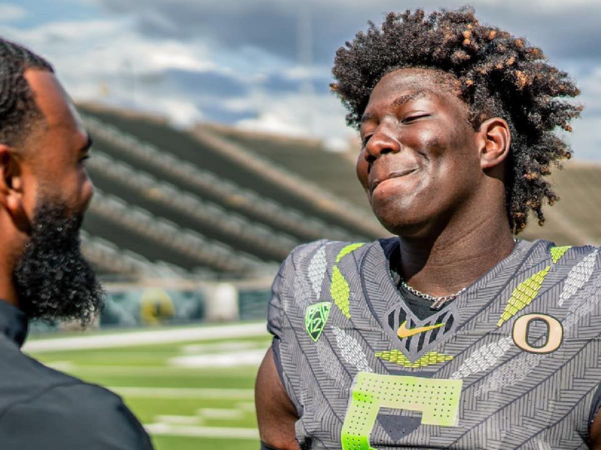 Torres' Take: What to Make of Oregon Football's Splash During the Early  Signing Period - Sports Illustrated Oregon Ducks News, Analysis and More