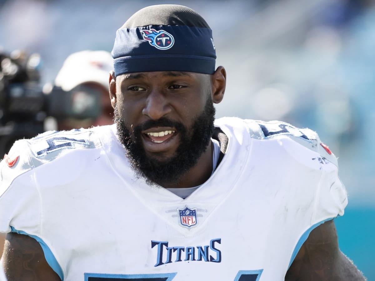 Titans linebacker Rashaan Evans ejected for throwing punch