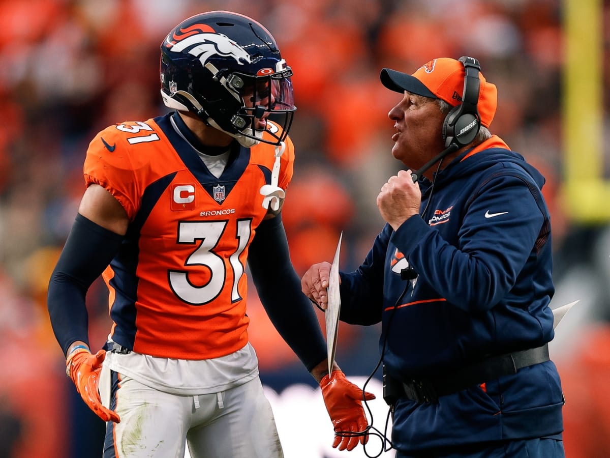 Denver Broncos S Kareem Jackson Ejected for Brutal Hit on Washington  Commanders TE Logan Thomas - Sports Illustrated Mile High Huddle: Denver  Broncos News, Analysis and More