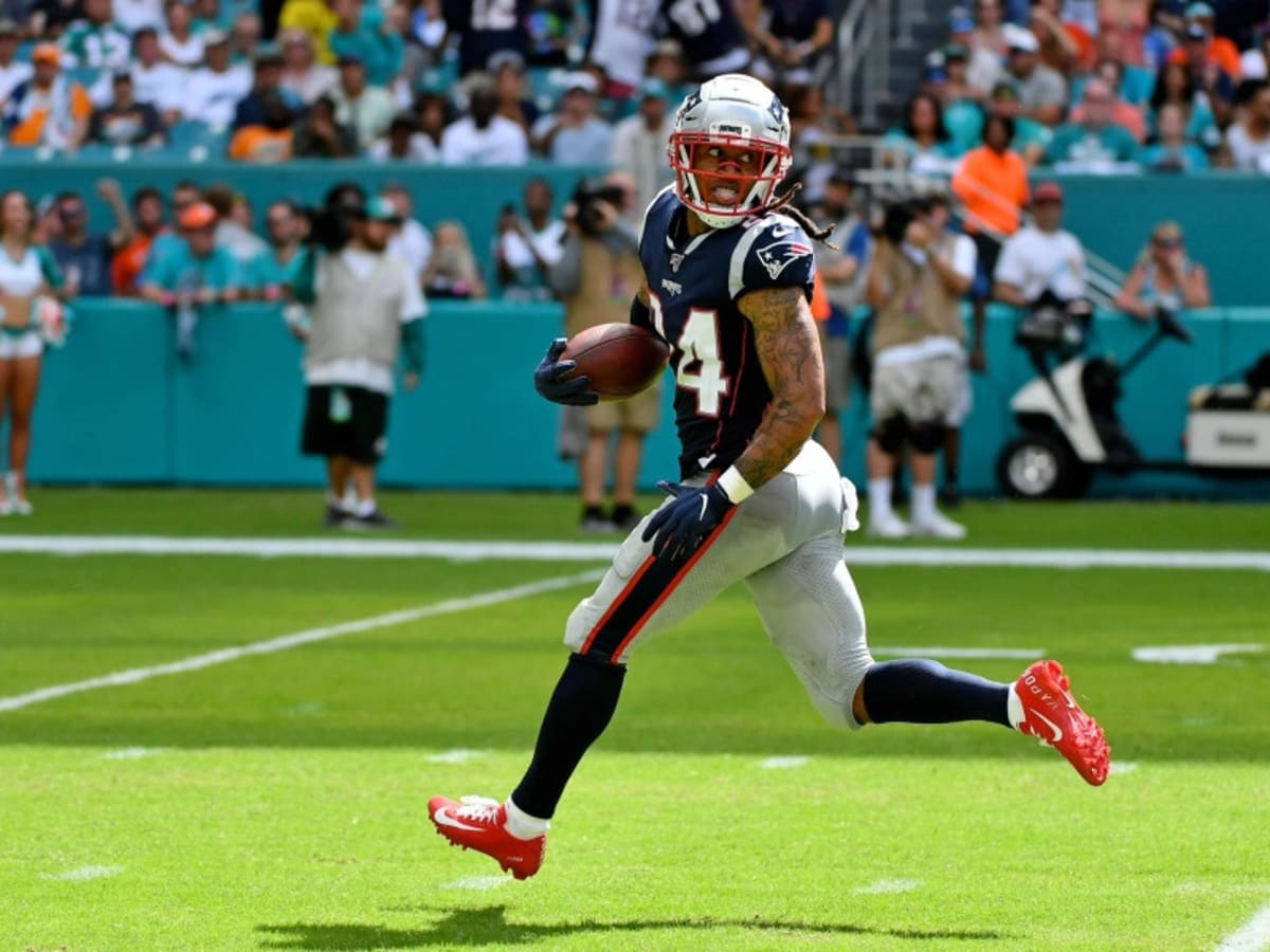 Patriots get last laugh vs. Stephon Gilmore's Panthers; Carolina fans think  Mac Jones is dirty: 10 things we learned from win 