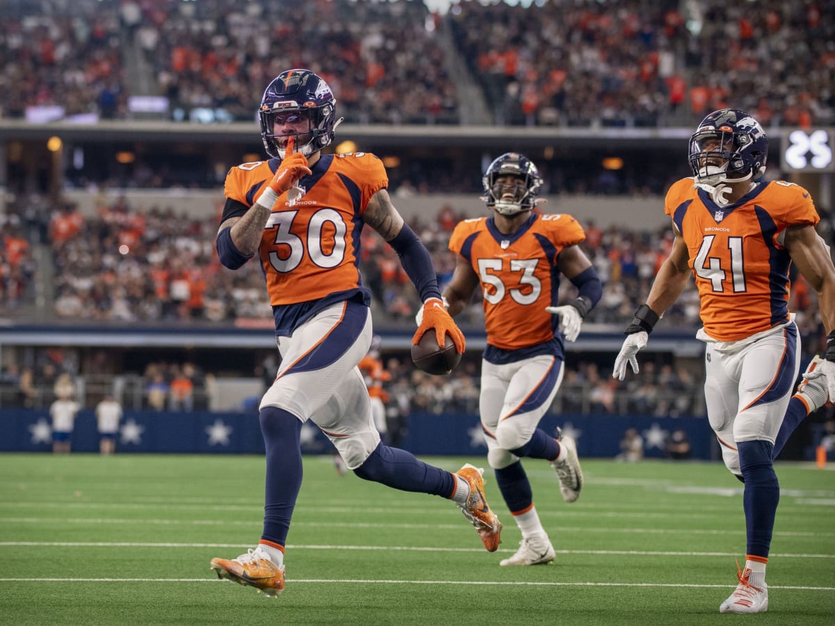 Denver Broncos Rookie RB Jaleel McLaughlin Presented With a Game Ball for  31-28 Win Over Chicago Bears - Sports Illustrated Mile High Huddle: Denver  Broncos News, Analysis and More