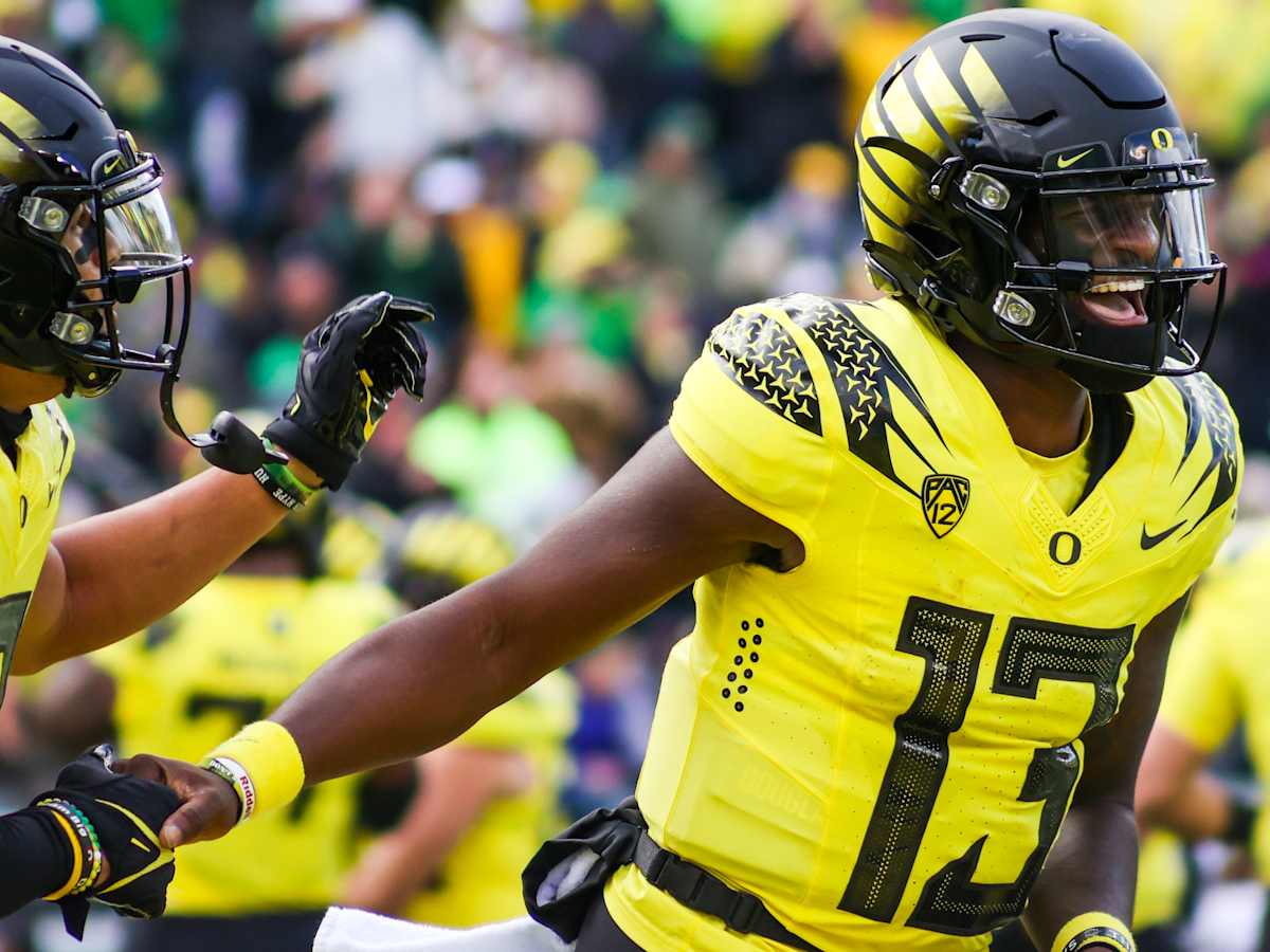 Washington State Cougars Football Offensive Players to Watch vs. No. 3  Oregon Ducks Football - Sports Illustrated Oregon Ducks News, Analysis and  More