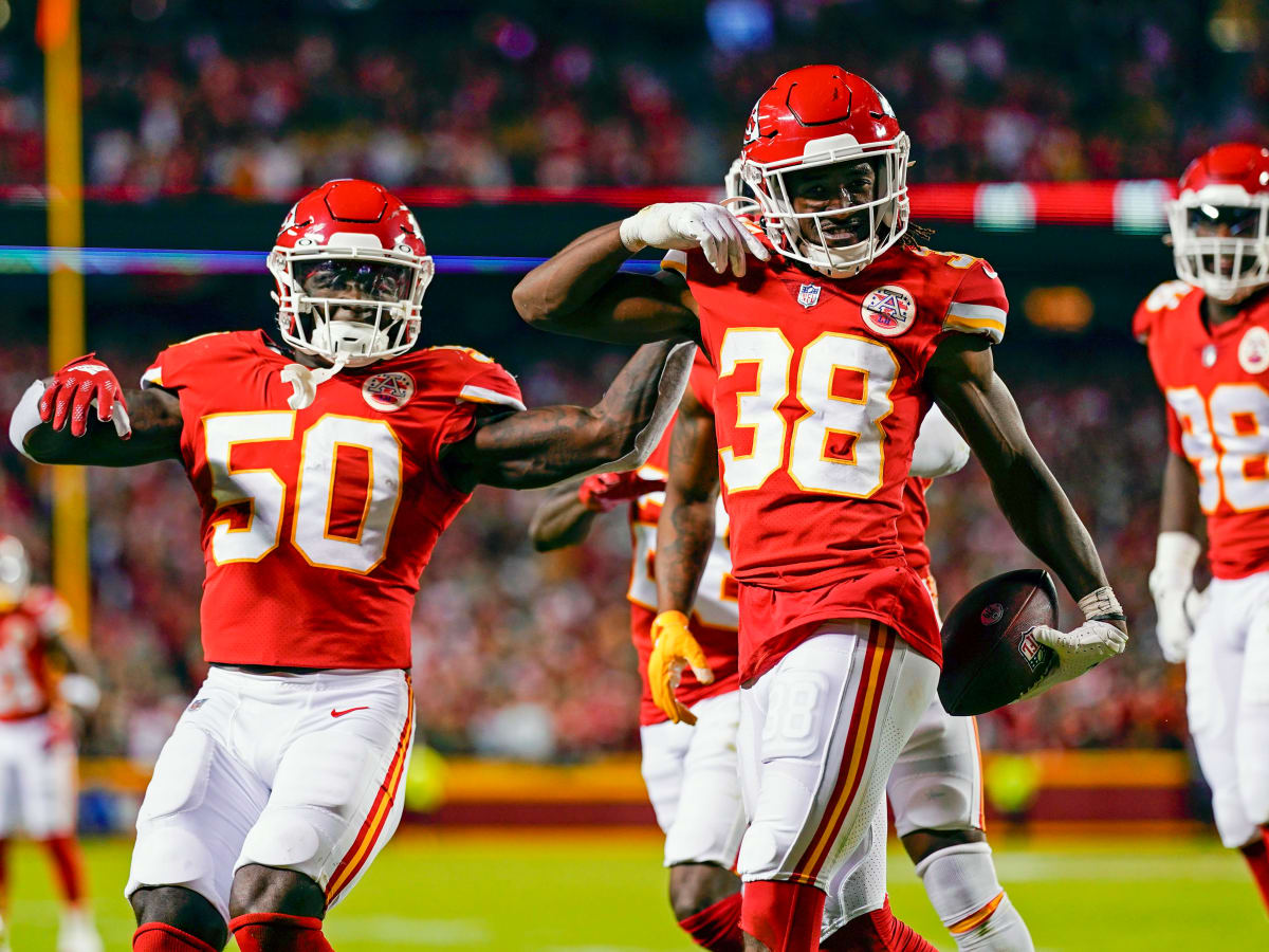 Updated Kansas City Chiefs 53-man roster for divisional round