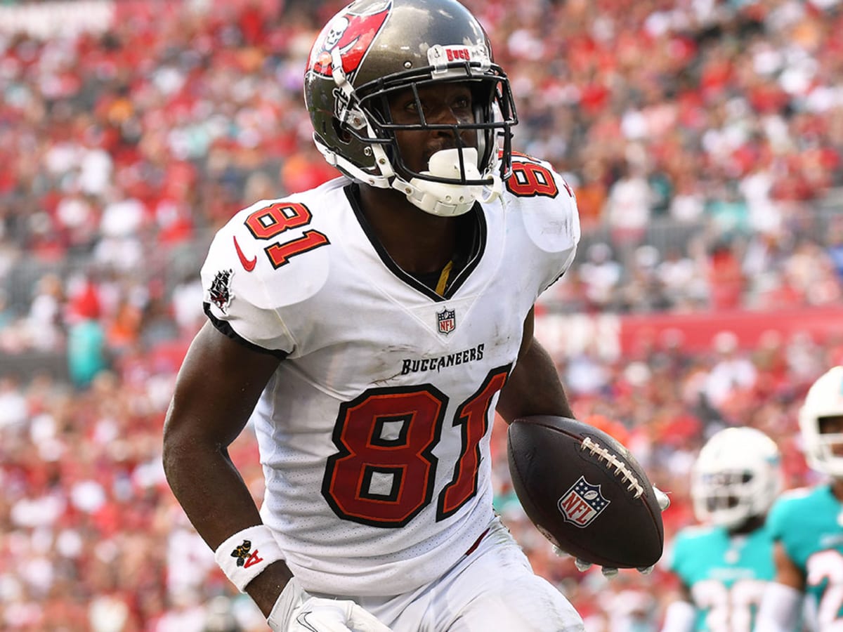 Antonio Brown injury update: Buccaneers WR out for Week 3 matchup vs. Rams