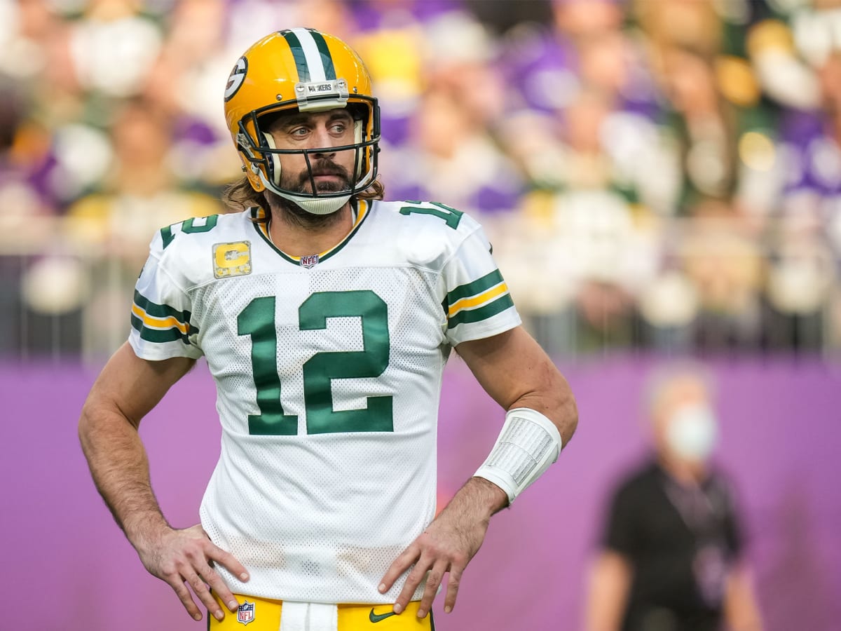 Aaron Rodgers might wear Purple in 2016 – PRO FOOTBALL RUMORS