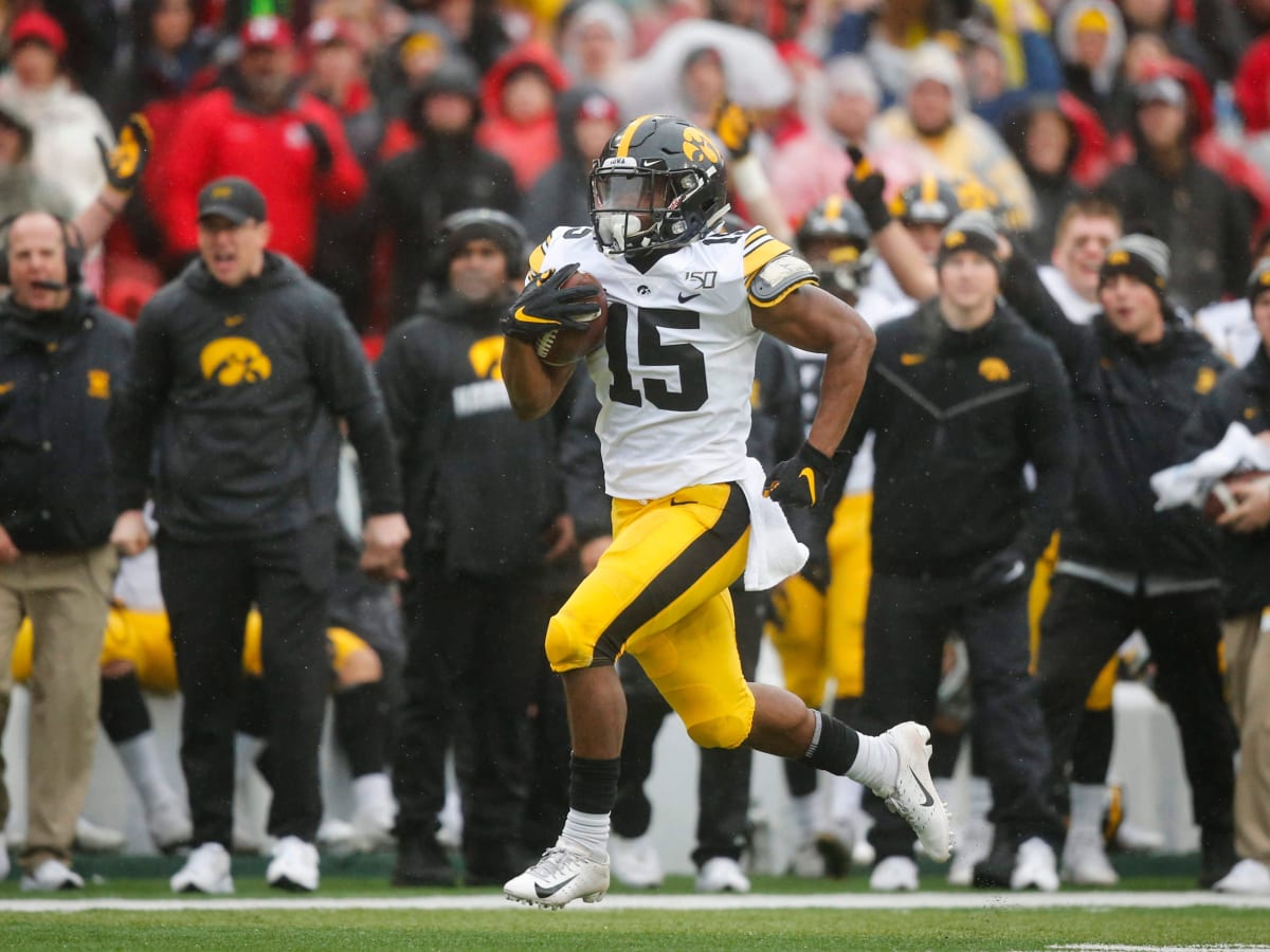 iowa hawkeyes vs nebraska cornhuskers live stream watch online tv channel start time how to watch and stream major league college sports sports illustrated