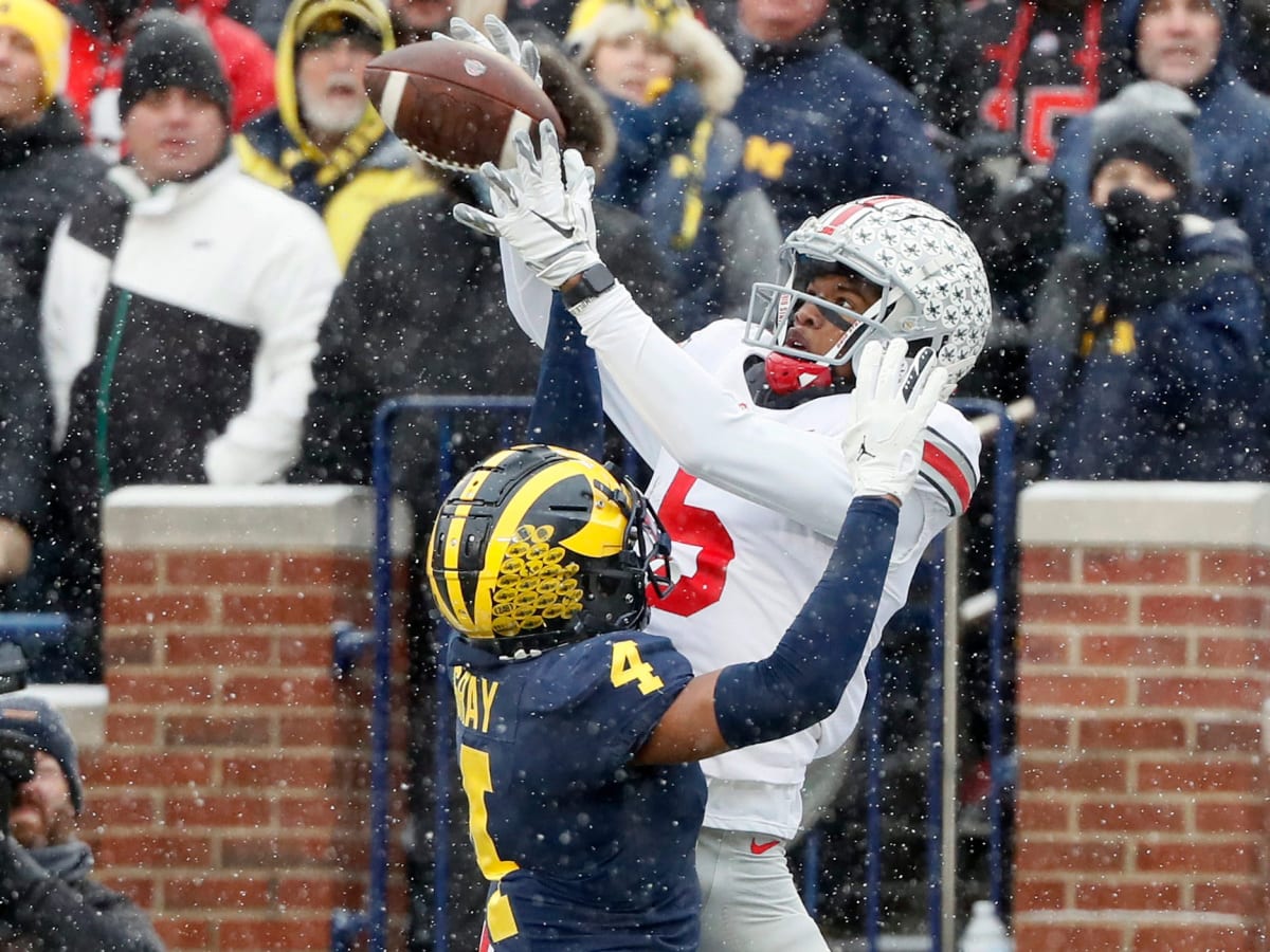 Bailey Zappe Named a 2021 Earl Campbell Tyler Rose Award Finalist - Western  Kentucky University Athletics