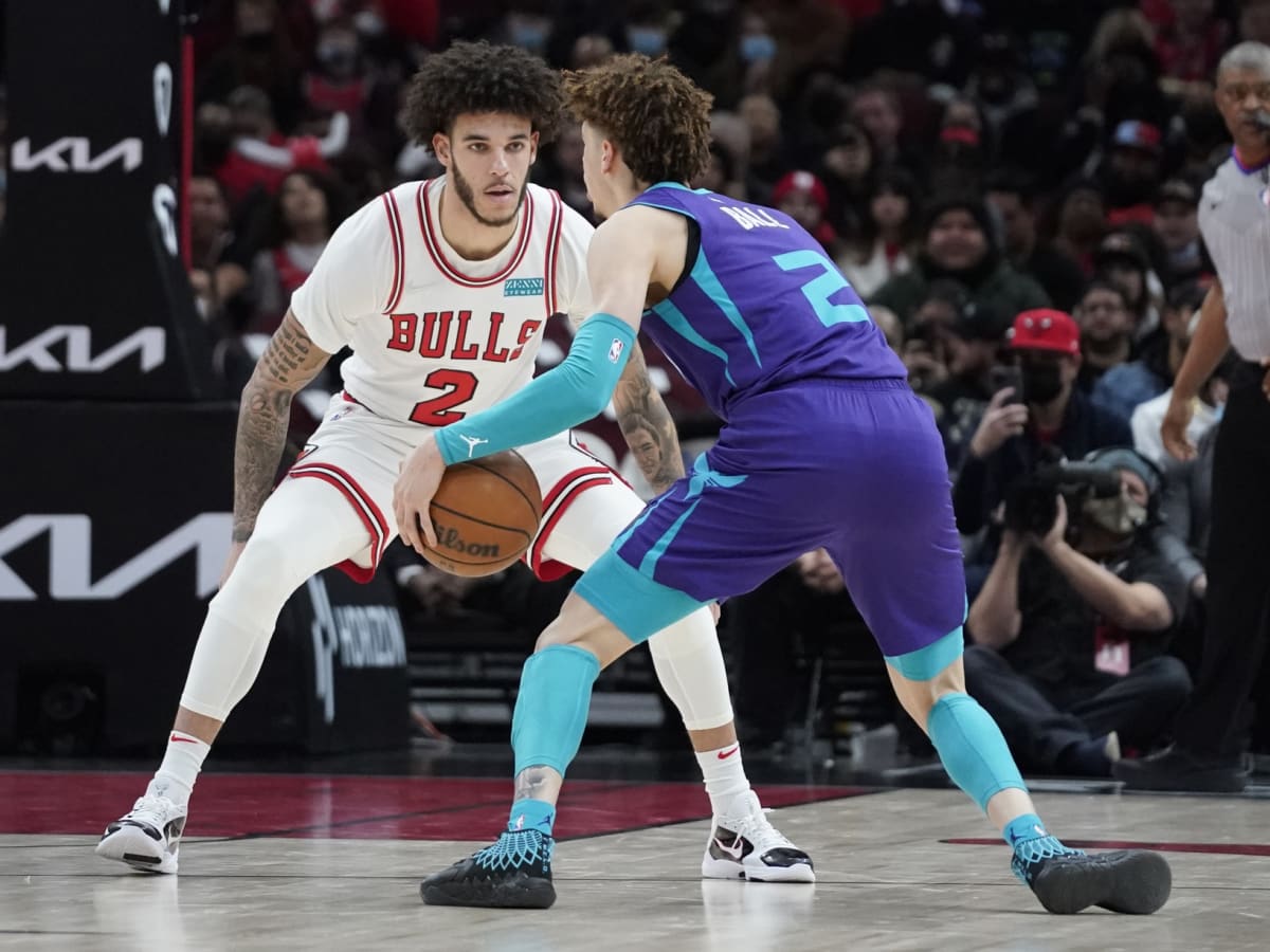 It's LaMelo vs. Lonzo Ball when Bulls match up with Hornets - Los