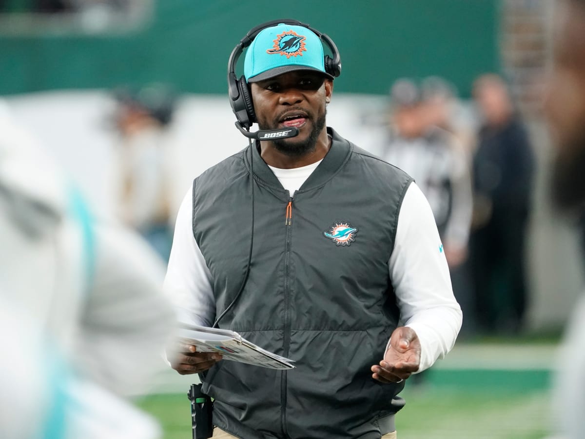 Dolphins: We didn't ask former coach Brian Flores to sign NDA