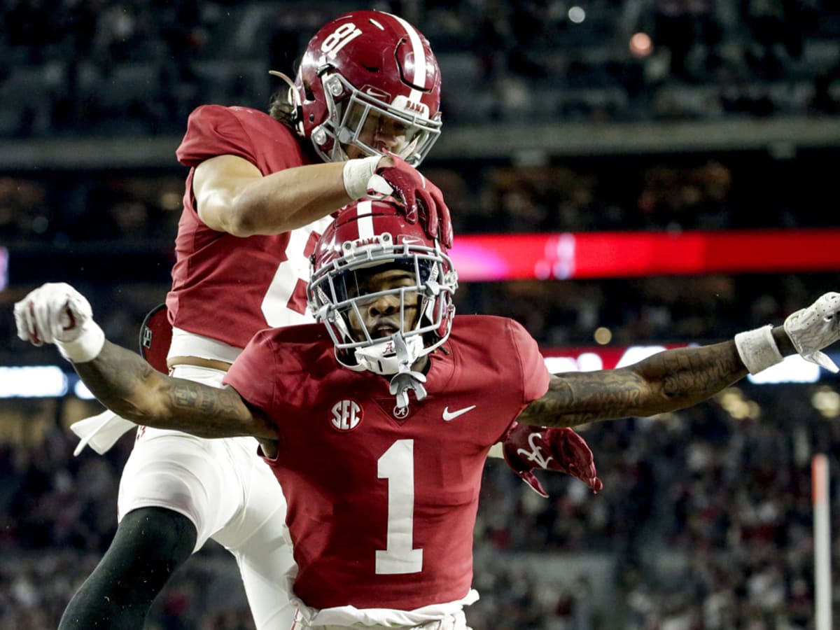 Lions trade up to select Alabama WR Jameson Williams at No. 12