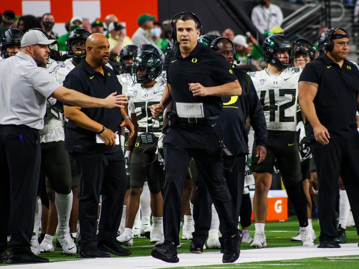 Oregon Ducks coach Mario Cristobal fires back at NFL Draft