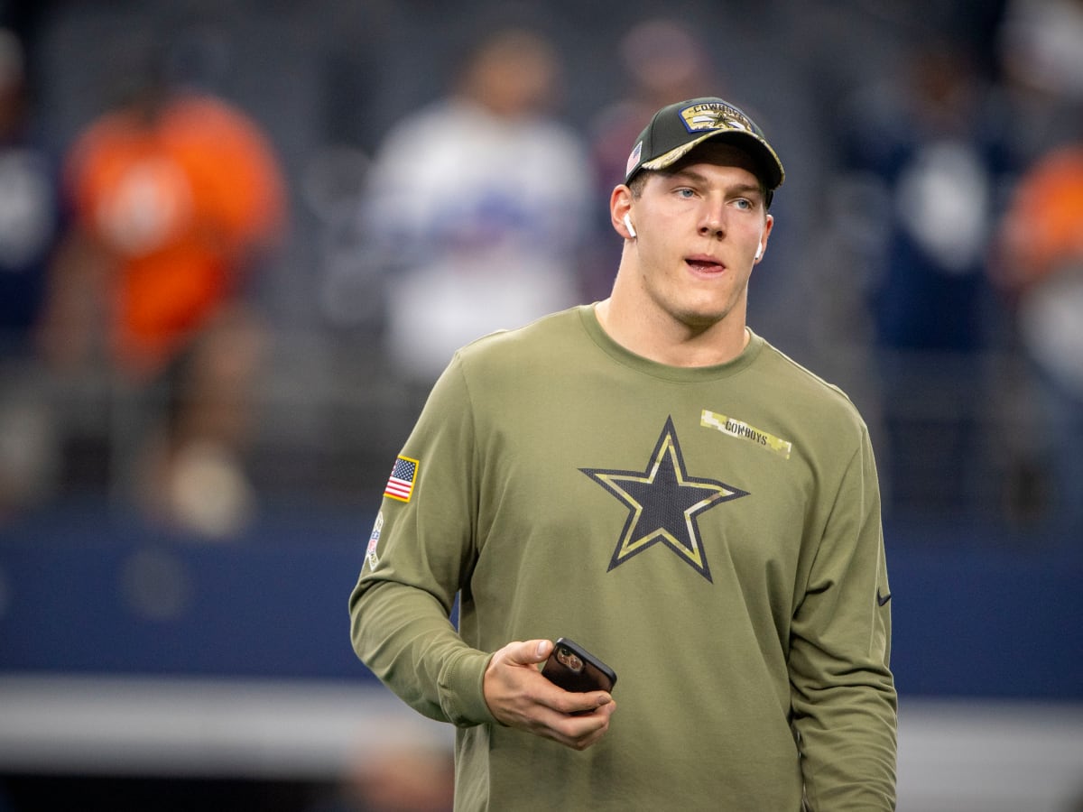 LOOK: The Dallas Cowboys Spelled Leighton Vander Esch's Jersey Wrong