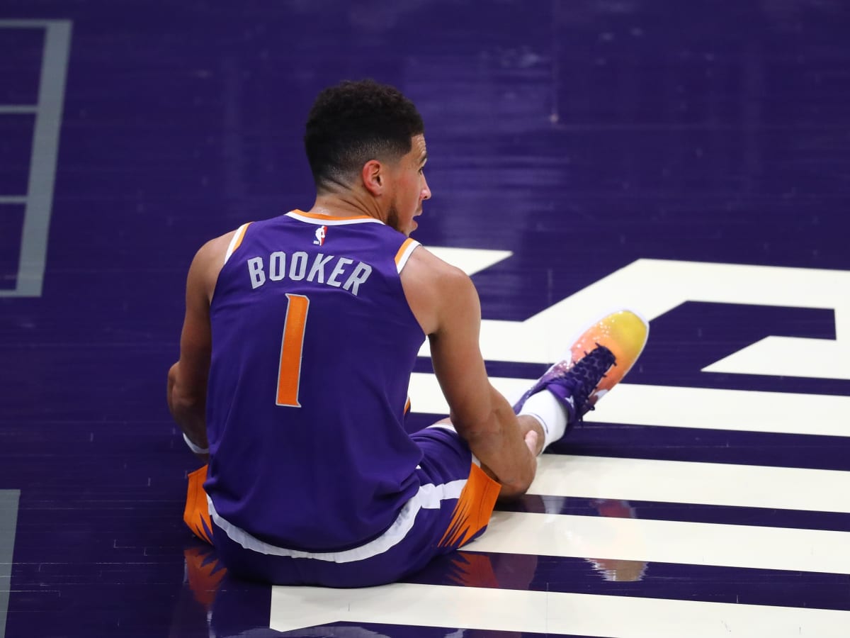 NBA world reacts to bad Devin Booker injury news