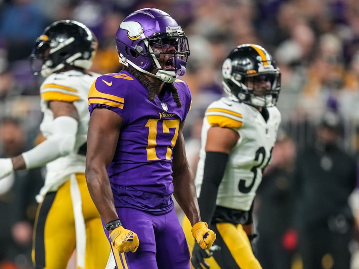 Vikings had 10 players on field for crucial late-game play - Sports  Illustrated Minnesota Sports, News, Analysis, and More