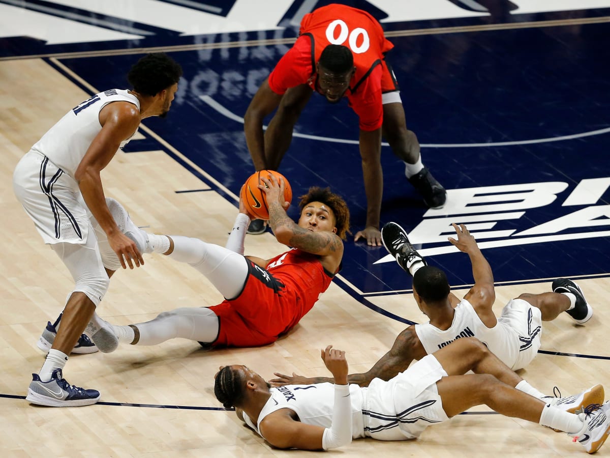 Cincinnati Erases 17-Point Deficit, But Falls to Xavier in Crosstown  Shootout - University of Cincinnati Athletics