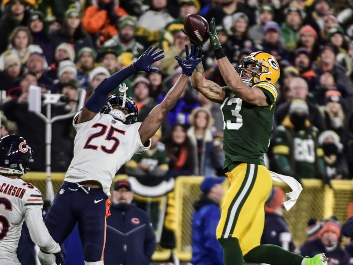 Chicago Bears wide receiver Damiere Byrd's speed overwhelms a mismatched  Green Bay Packers defender for a 54-yard touchdown