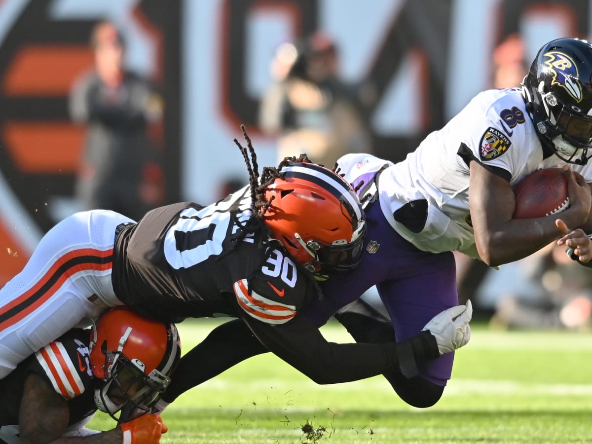 Ankle injury is still keeping Lamar Jackson out of Ravens