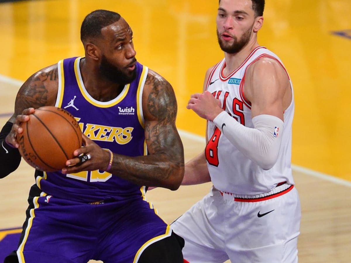 LeBron James extends, reportedly for two years, with Lakers