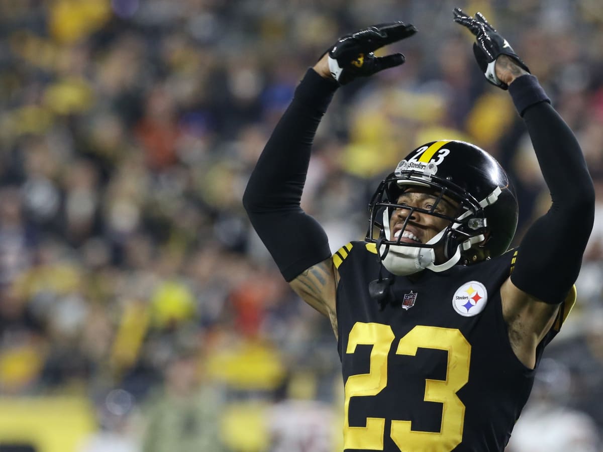 Despite poor performance, Steelers give Joe Haden game ball