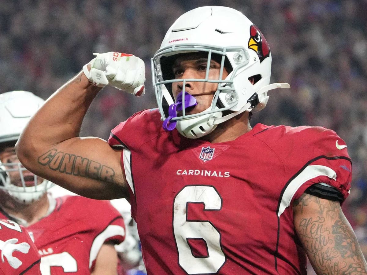 2022 Mosaic Base #201 James Conner - Arizona Cardinals