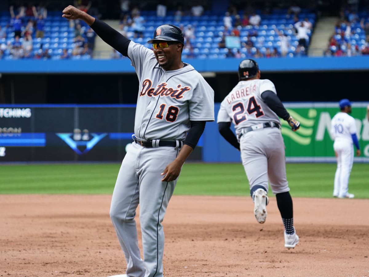 Detroit tigers first base coach hi-res stock photography and