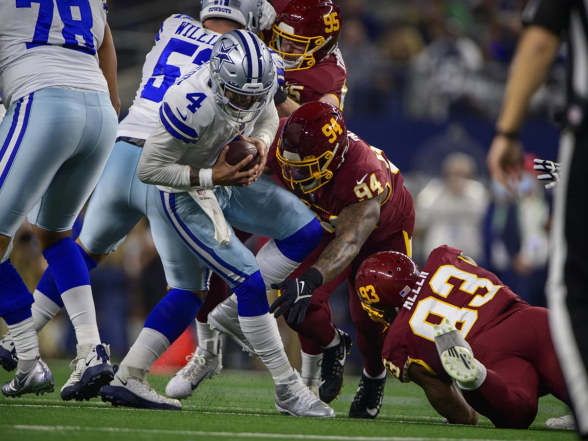 Fight breaks out between Washington Football Team players during game vs  Dallas Cowboys