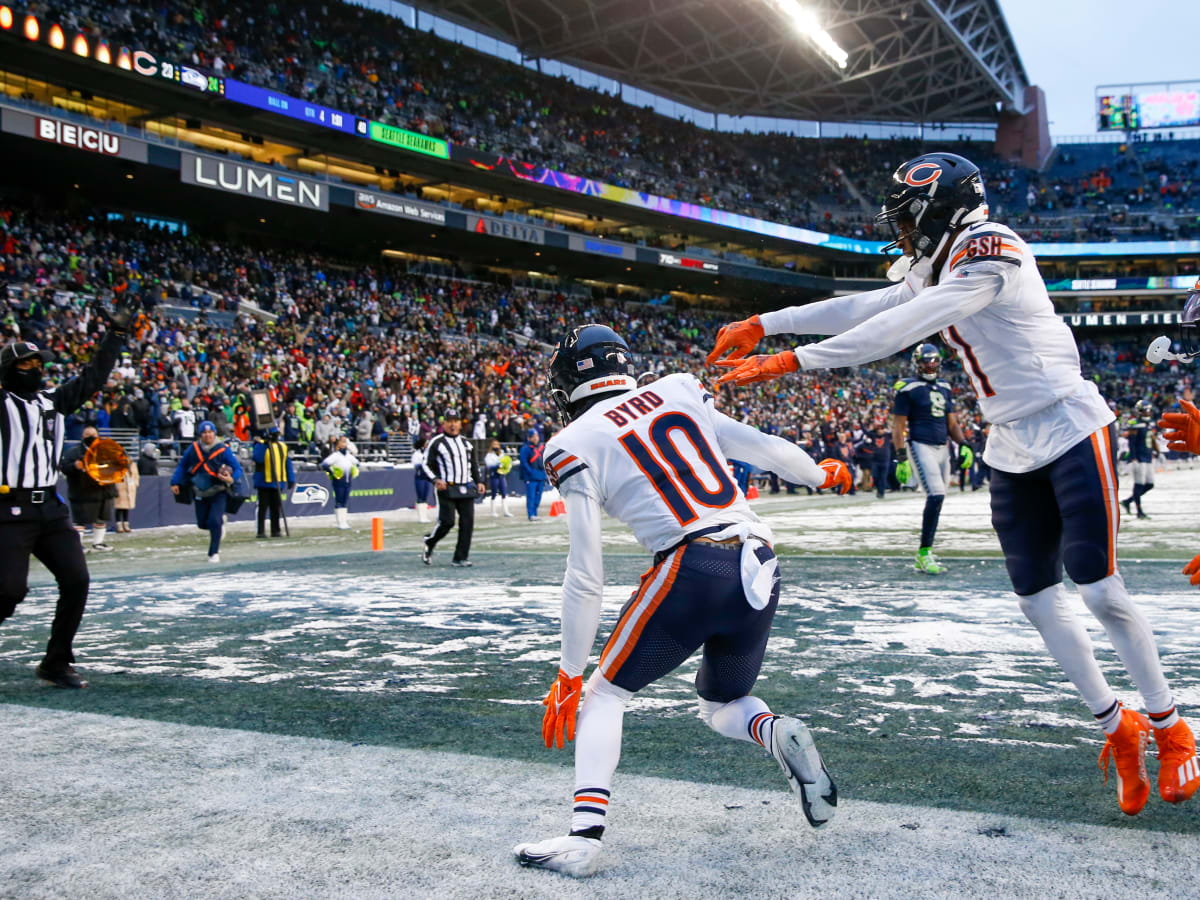 Backyard play by Damiere Byrd pays off for Bears win - Sports Illustrated Chicago  Bears News, Analysis and More