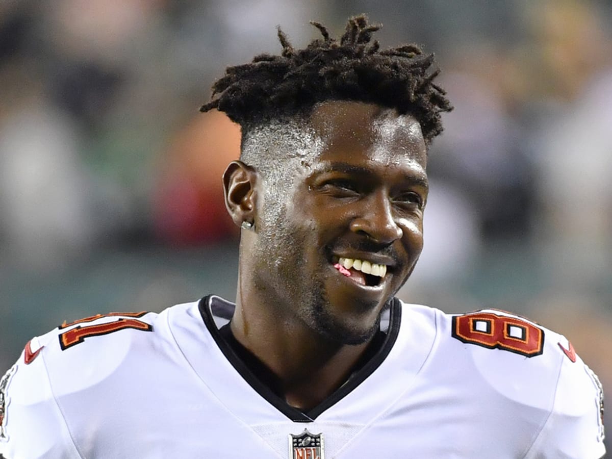 Antonio Brown delighted to see the Buccaneers dumped out by the Rams - AS  USA