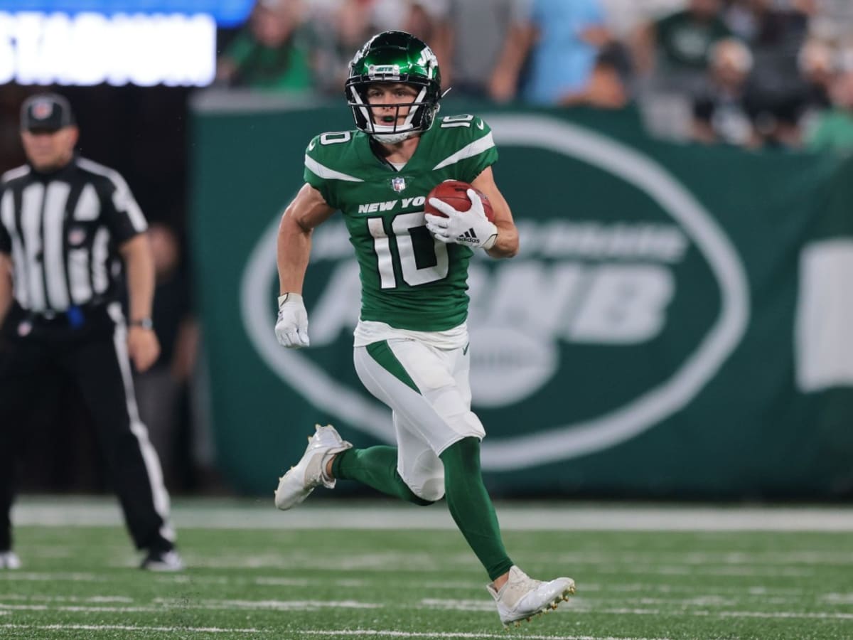 Jets receiver Braxton Berrios loves finance almost as much as playing in  the NFL - Newsday