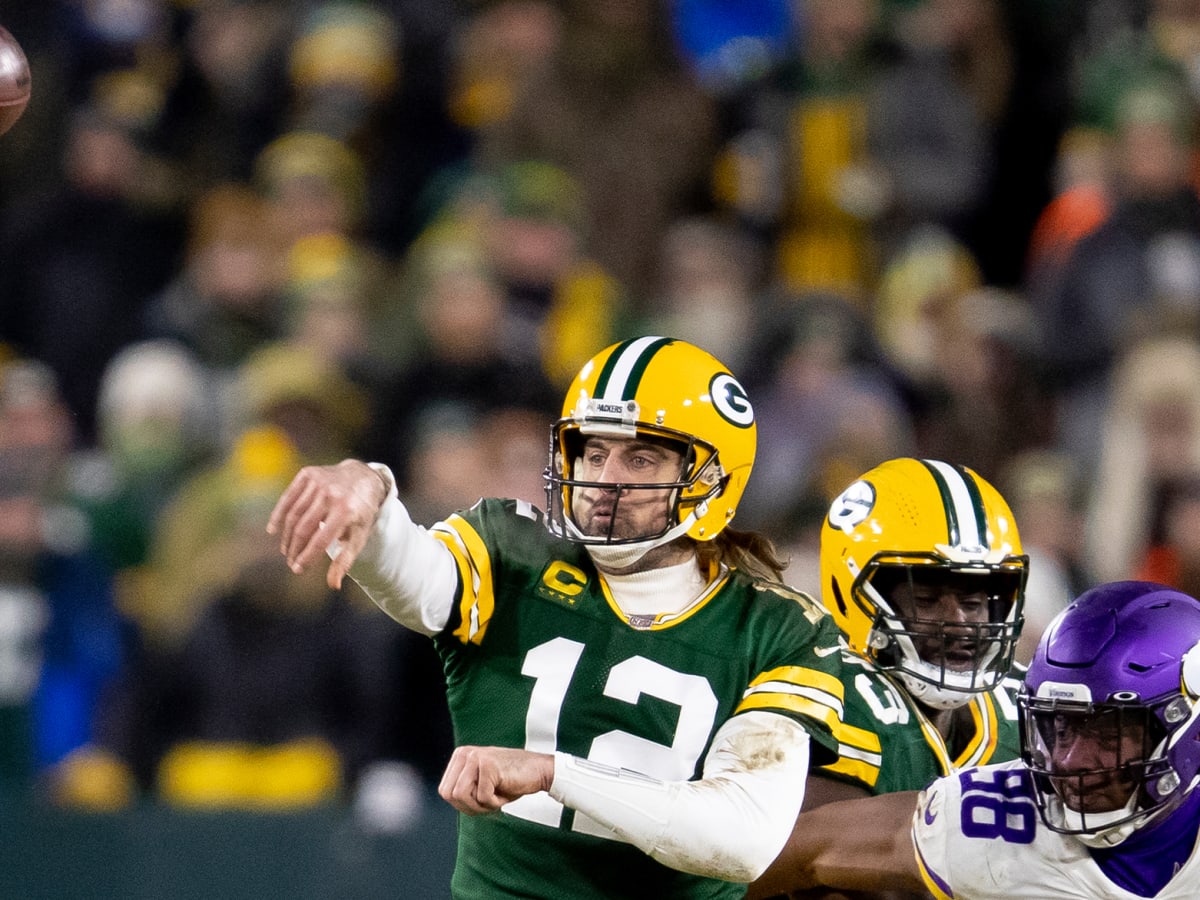 Aaron Rodgers, jerk or not, still betting favorite to win NFL MVP