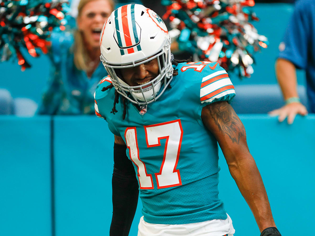 Here's exactly what Jaylen Waddle needs to do in Week 18 in order to set a  new NFL record - Dolphin Nation