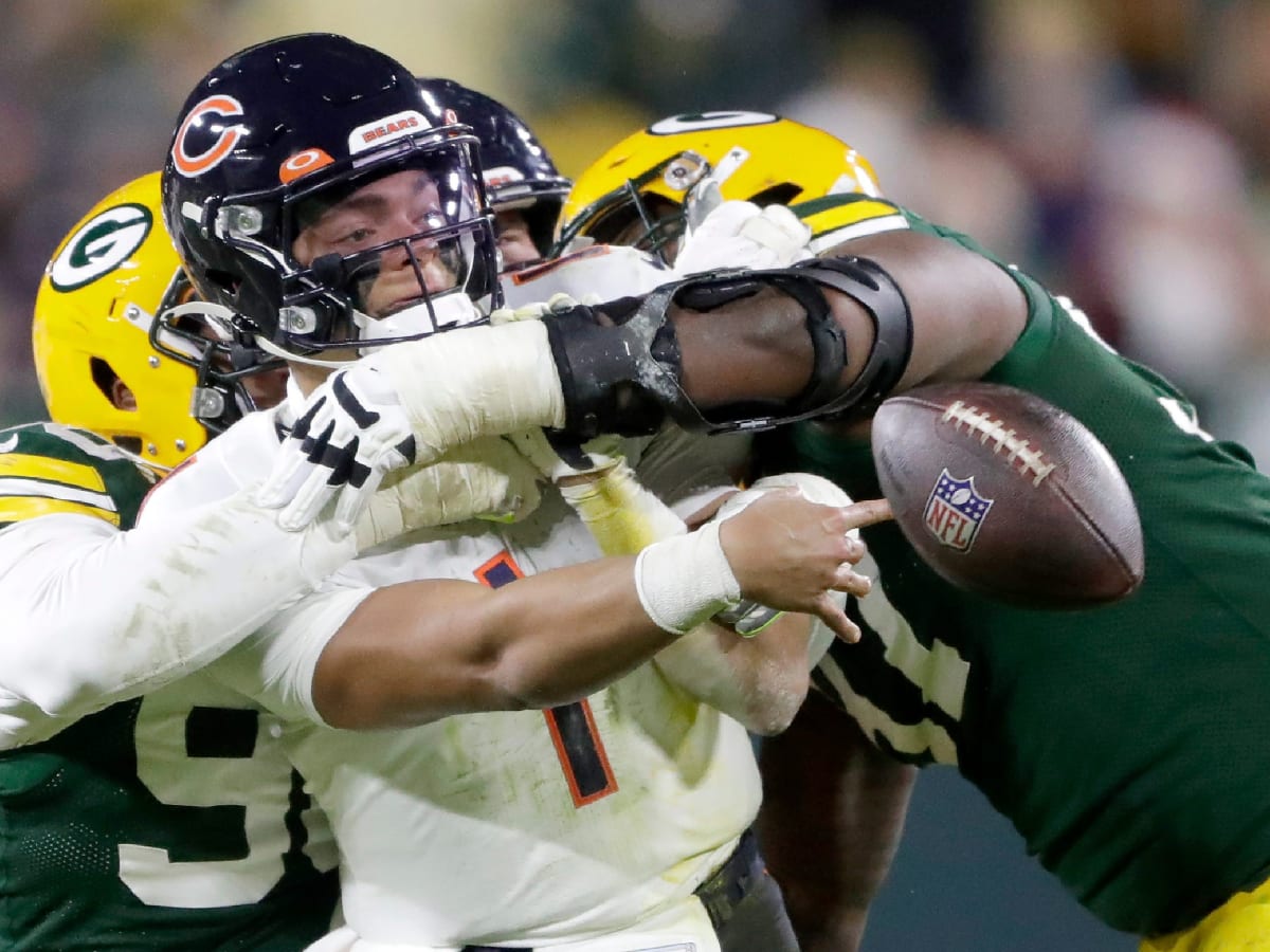 Chicago Bears Rule Roquan Smith, Darnell Mooney Out - Sports Illustrated Chicago  Bears News, Analysis and More