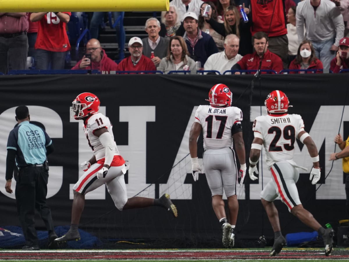 Bryce Young throws pick-six to push Georgia to nat'l title