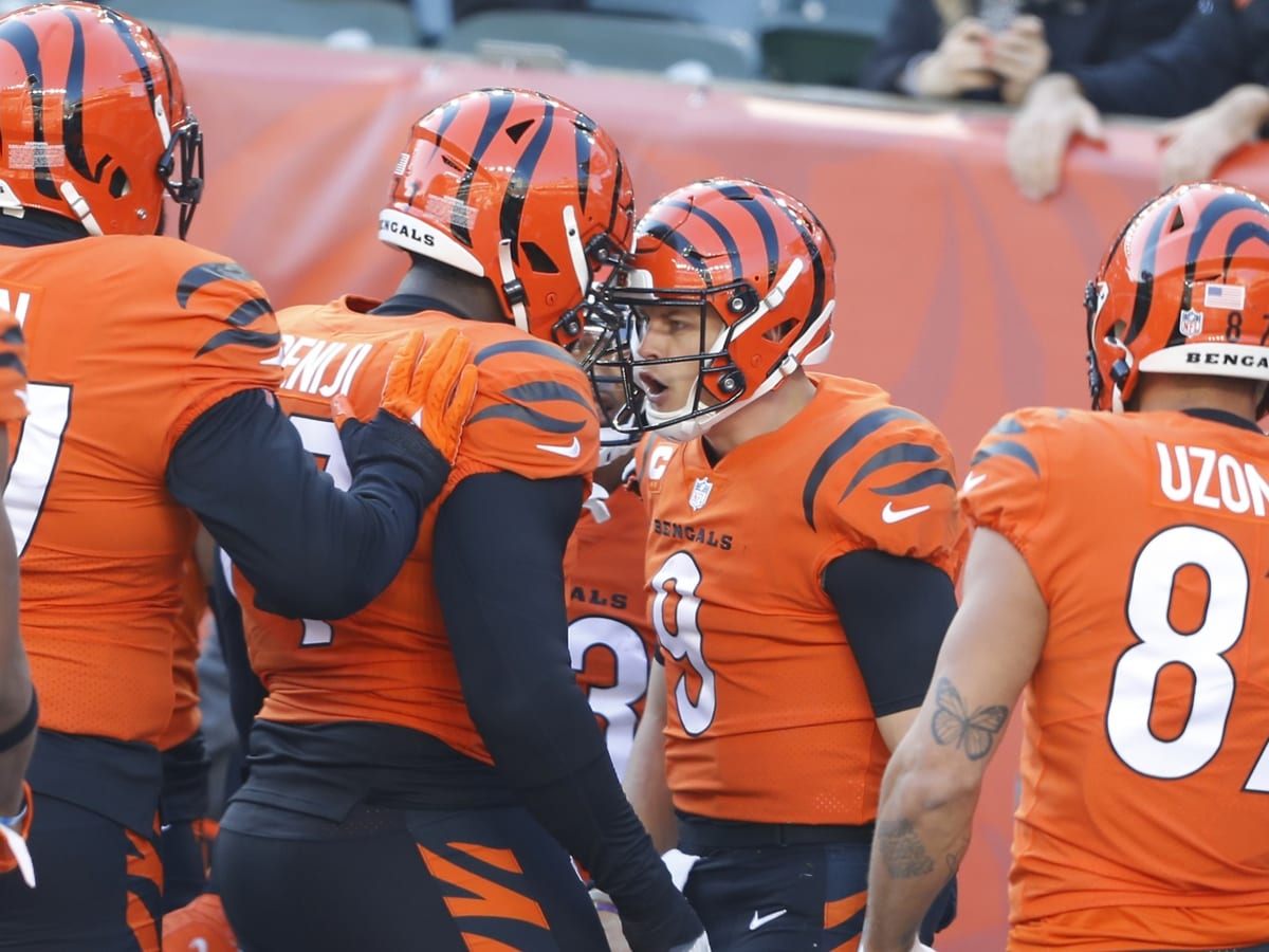 Las Vegas Raiders mistakes cost NFL Playoff loss to Cincinnati Bengals -  Sports Illustrated Las Vegas Raiders News, Analysis and More