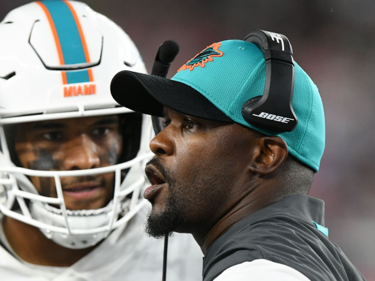 Dolphins' owner Ross explains Flores dismissal, updates Watson