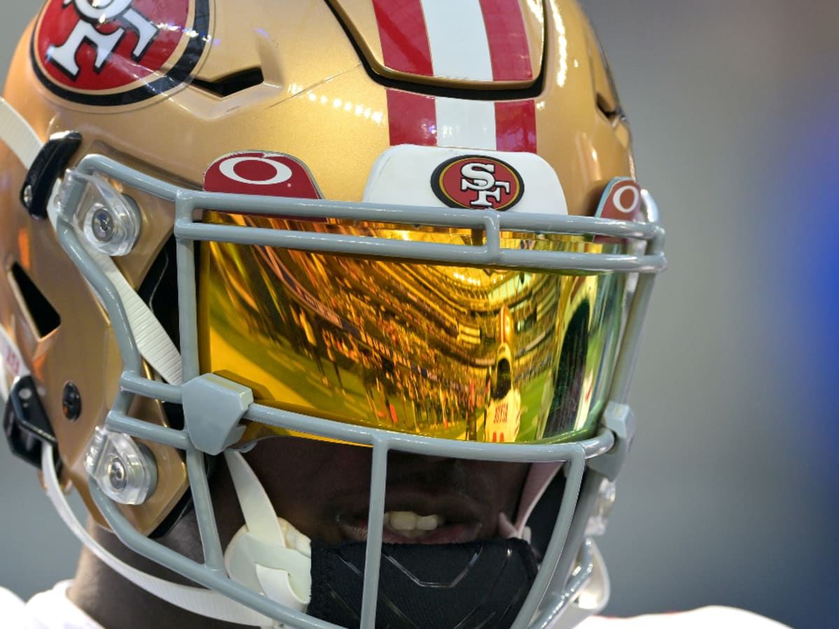 49ers WR Deebo Samuel Rocks Louis Vuitton Visor Ahead of Sunday's Game vs.  Packers