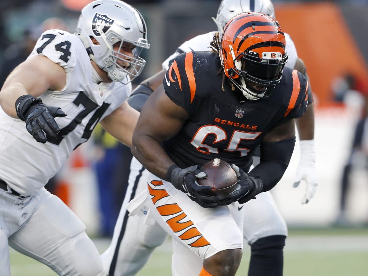 Larry Ogunjobi going from Cleveland Browns to Cincinnati Bengals