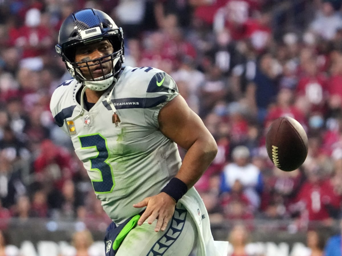 Seahawks' Russell Wilson wants to explore options, consider different  destinations this offseason, per report 