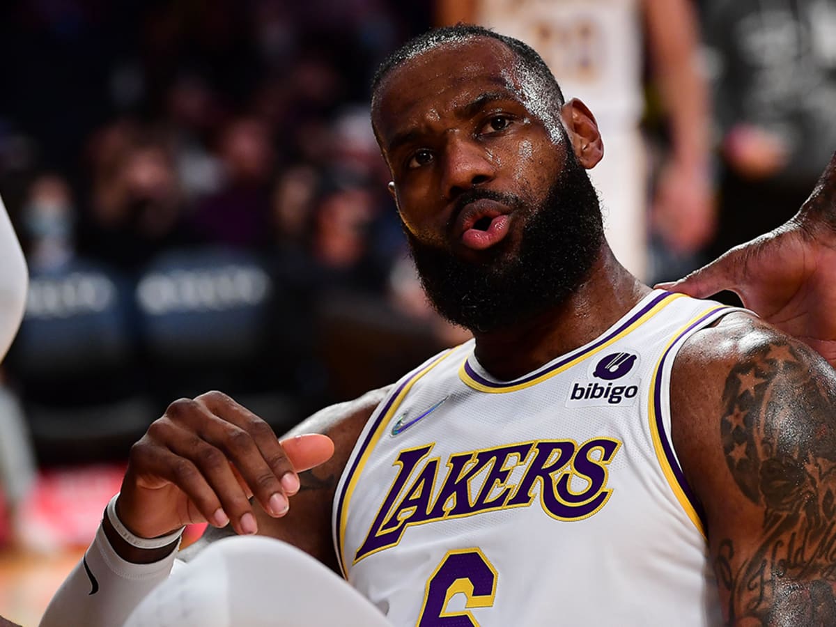 How to watch and stream Dallas Cowboys  Can You Imagine LeBron James On  The Team? - 2020 on Roku