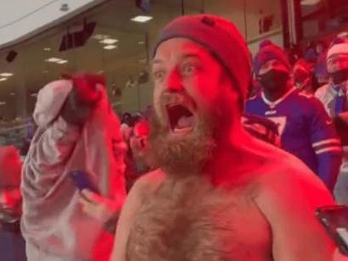 Ryan Fitzpatrick was shirtless at Bills' wild-card game as a fan