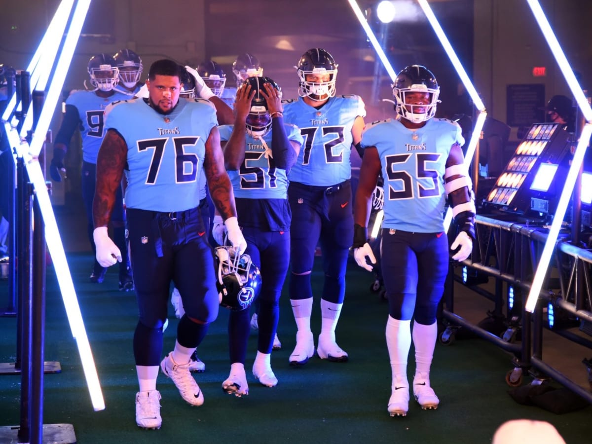 Tennessee Titans on X: Arrowhead visiting locker room ready for the #Titans.  #TitanUp  / X