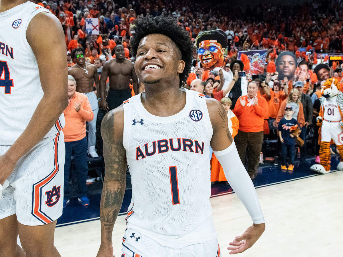 Auburn men's basketball signs top-5 PG to 2023 recruiting class 