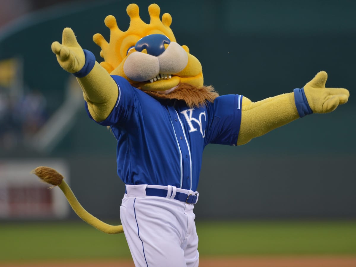 Kansas City Royals star prospect Vinnie Pasquantino deserves MLB promotion  now