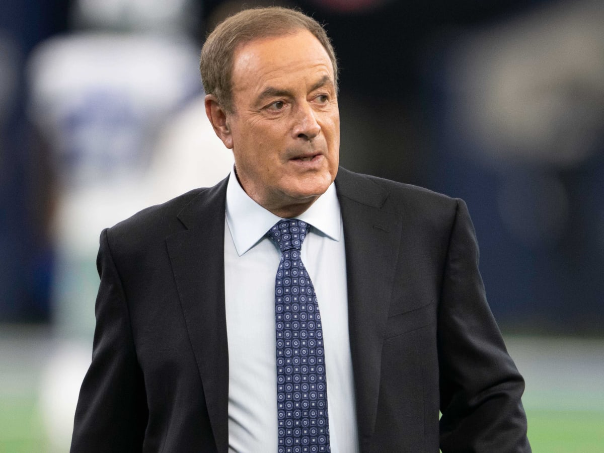 Howard Stern Says Al Michaels Should Tell Viewers to Get